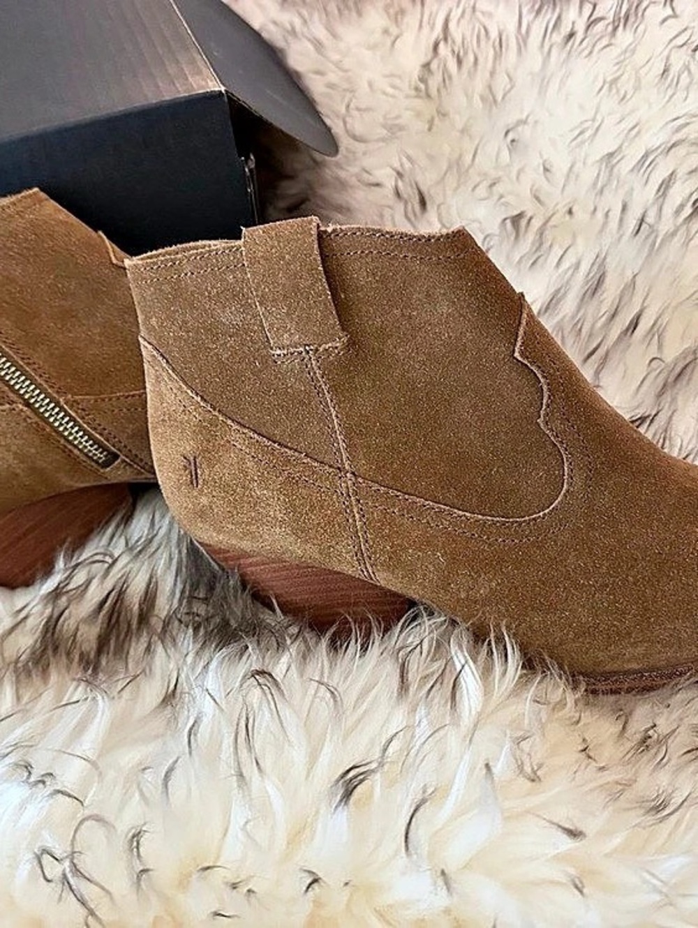 Frye Reina Bootie Suede Ankle Boots in Brown US 7.5 M
